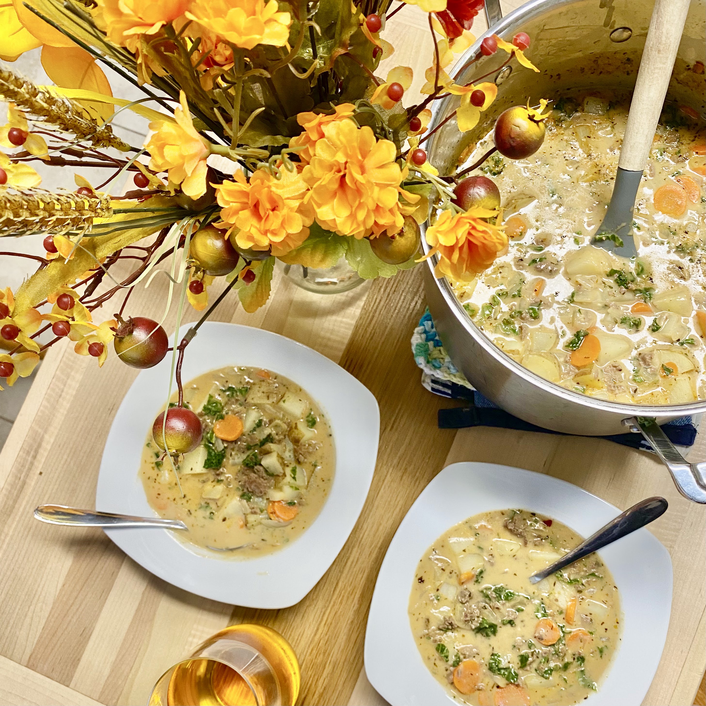 two bowls of zuppa Toscana