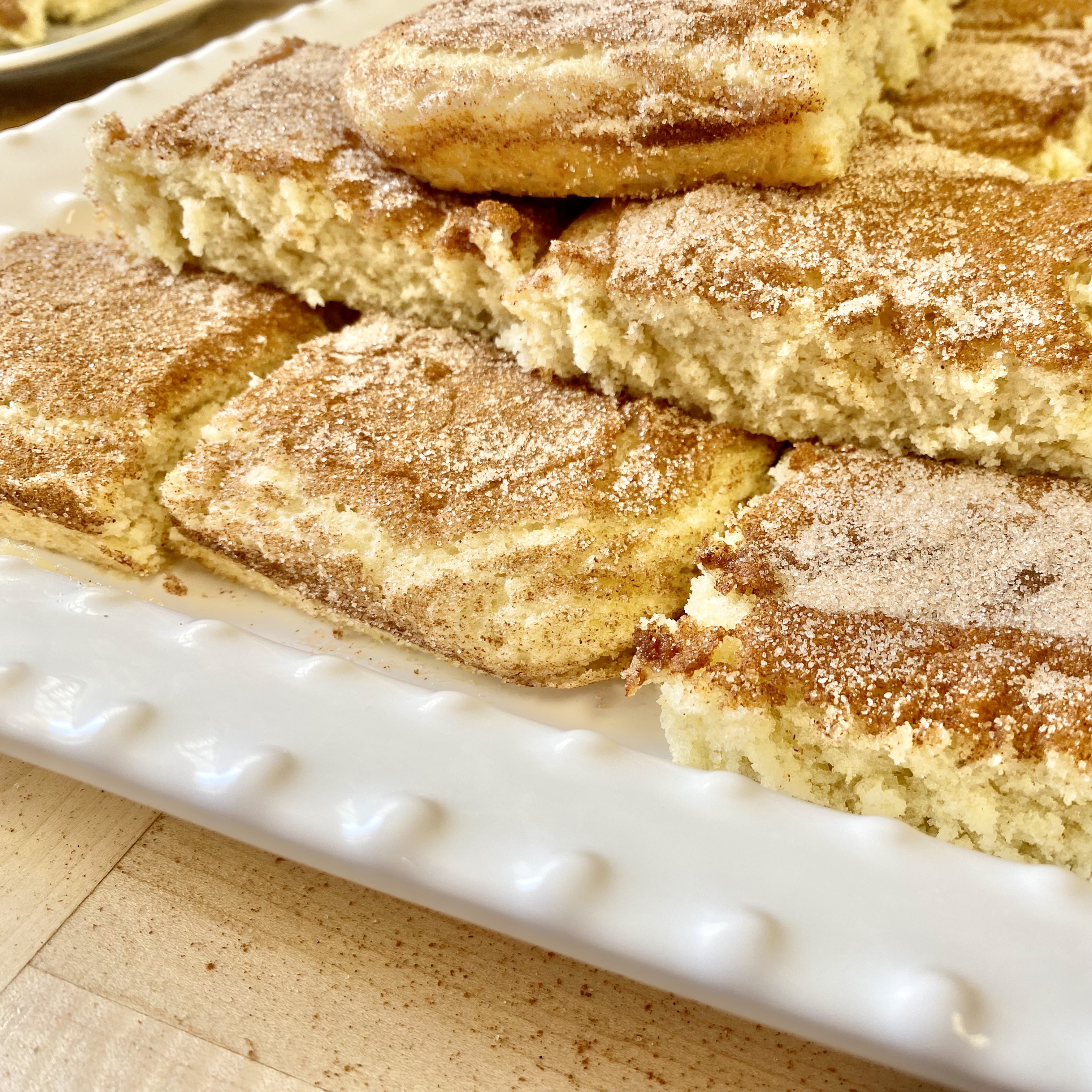 Cutting banana bars with a knife