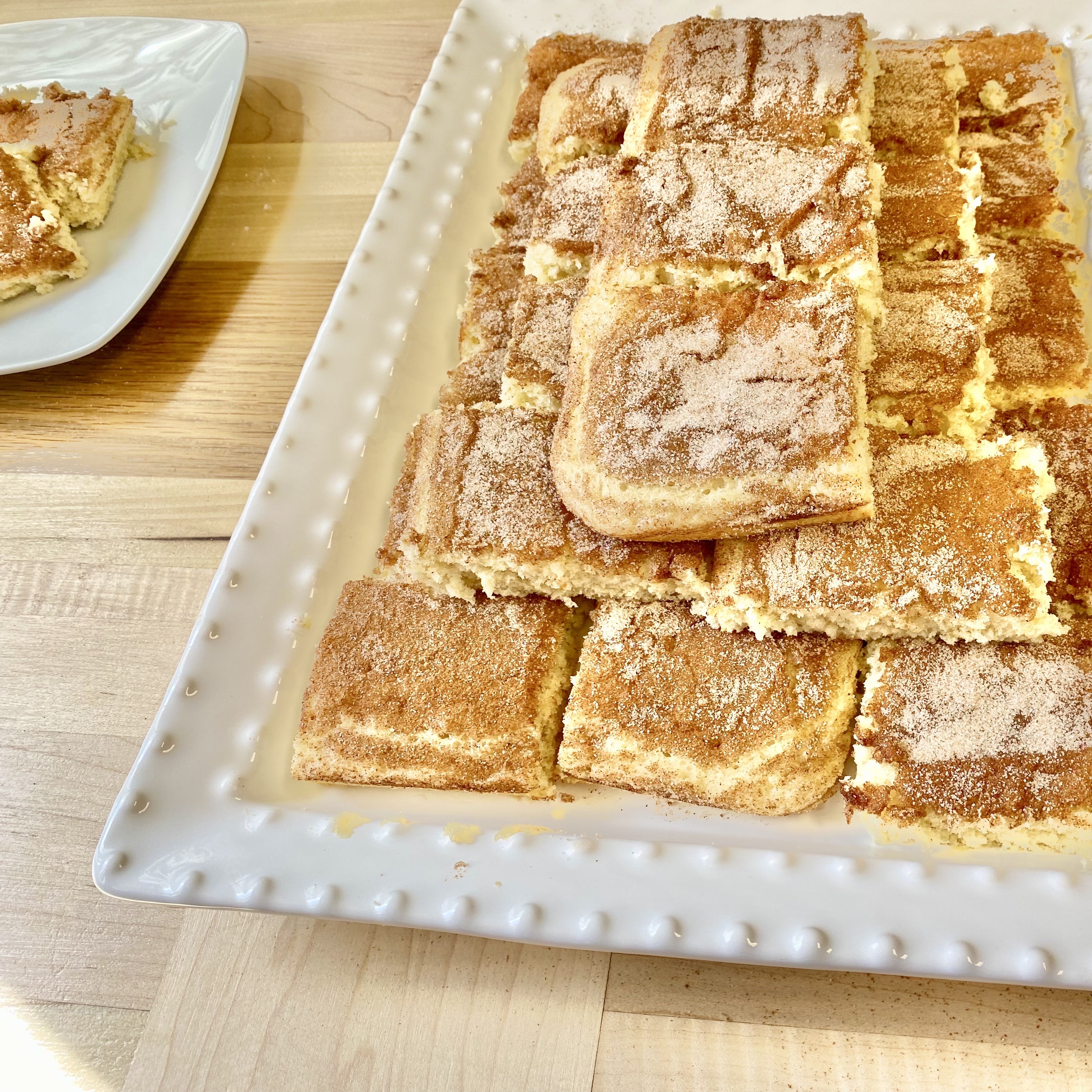 Cutting banana bars with a knife